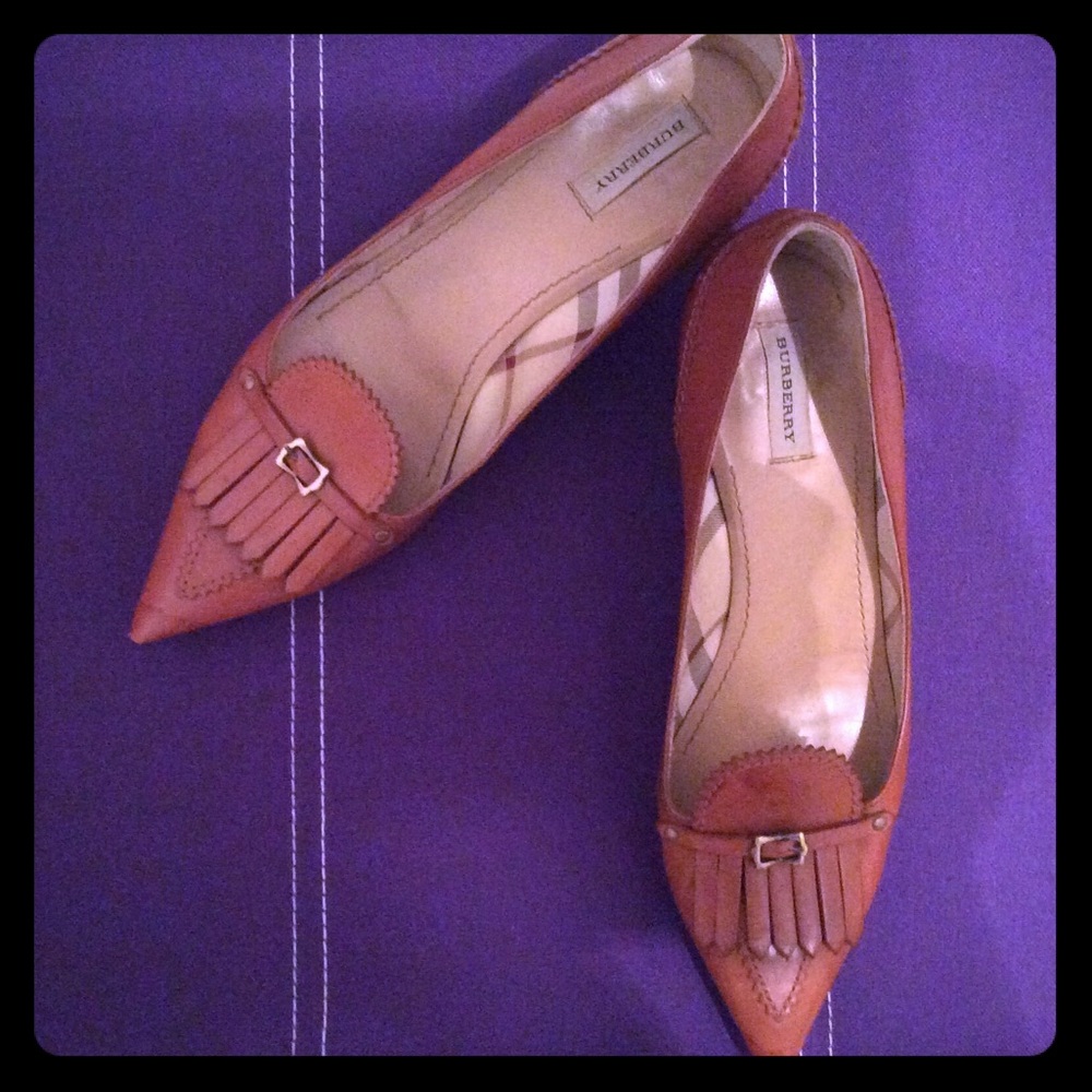 Burberry Leather Pumps